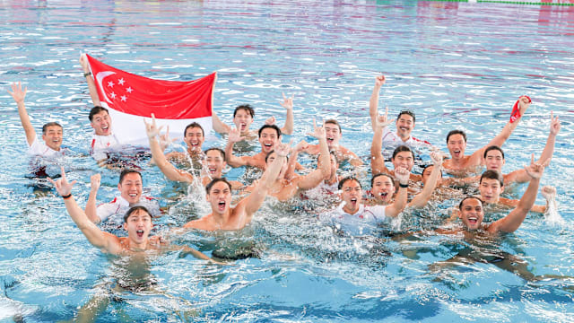 卫报：道曼全家都是阿森纳球迷，因此坚定选择加盟阿森纳青训（卫报：因全家皆为阿森纳拥趸，道曼果断投身阿森纳青训营）