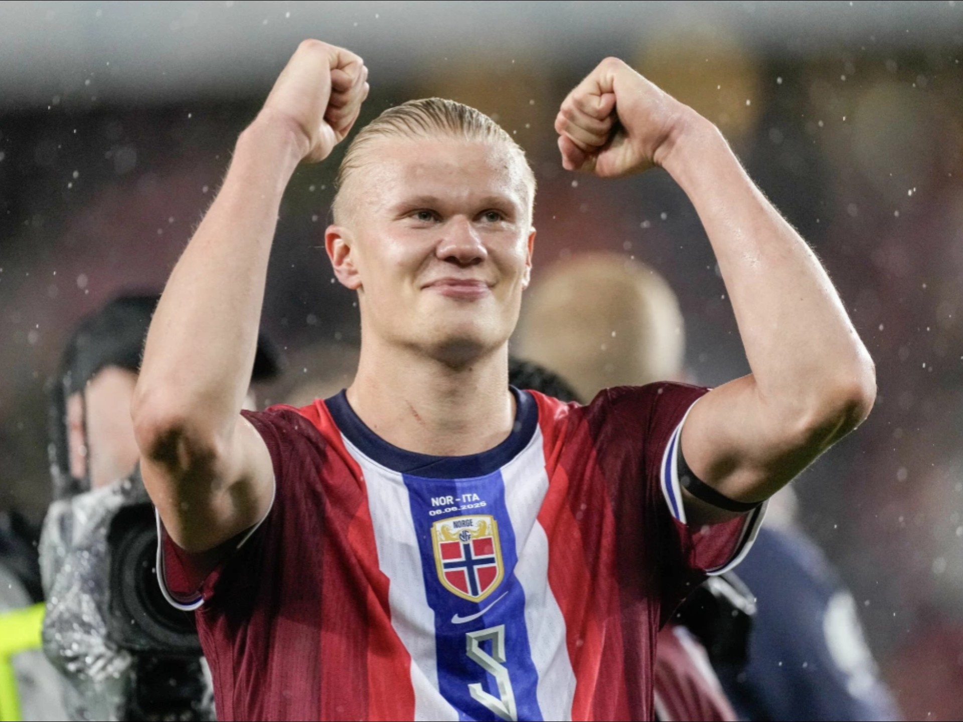 卡卢卢：斯帕莱蒂要求很高；我们可以随时切换三后卫或四后卫（卡卢卢：斯帕莱蒂要求严格，三四后卫切换自如）