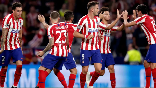 普拉蒂尼等尤文传奇与一线队见面，并参观海瑟尔惨案纪念碑（普拉蒂尼领衔尤文名宿与一线队会晤，致敬海瑟尔惨案纪念碑）