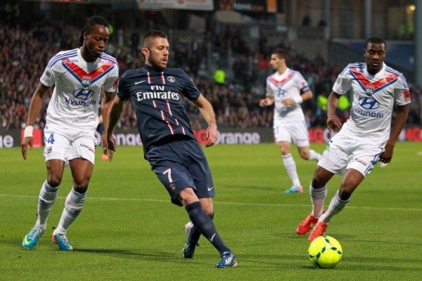 都体：弗拉霍维奇遭遇左腿拉伤，预计将缺阵至今年年底（都灵体育报：弗拉霍维奇左腿拉伤，预计休战至今年底）