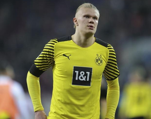 赵松源：想要帮助球队要先适应打法；希望脚下和头球兼备（赵松源：融入球队战术才能更好贡献，力争脚下与头球俱佳）