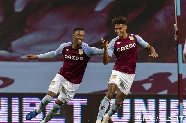 海纳：没注意到针对赫内斯的横幅；拜仁的章程比50+1严格（海纳称未注意反赫内斯横幅：拜仁章程严于50+1）