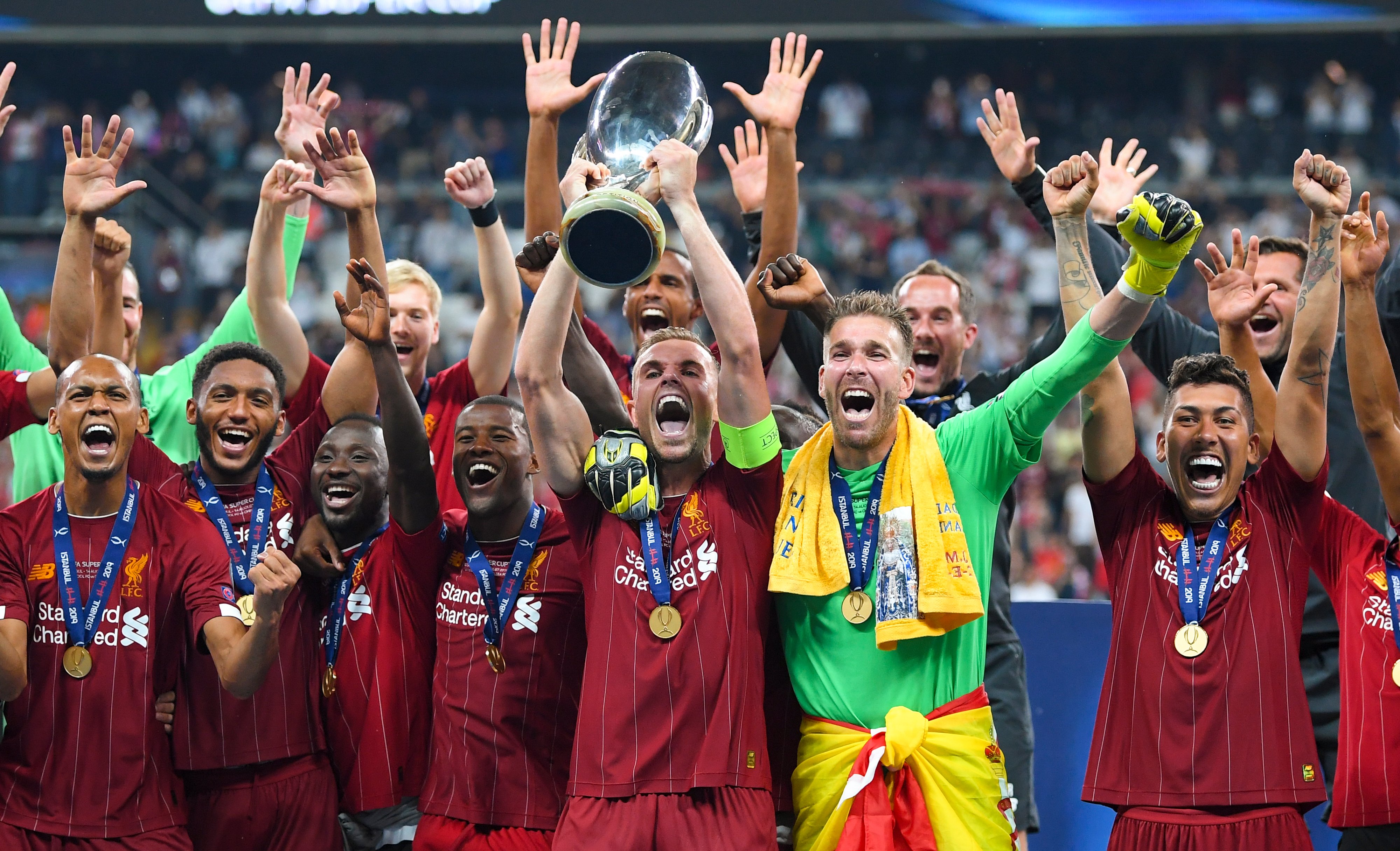 塔奇纳迪：场上有劳塔罗这样的领袖很重要，他是个出色的领袖（塔奇纳迪：拥有劳塔罗这样的场上领袖至关重要，他的领导力十分出色）